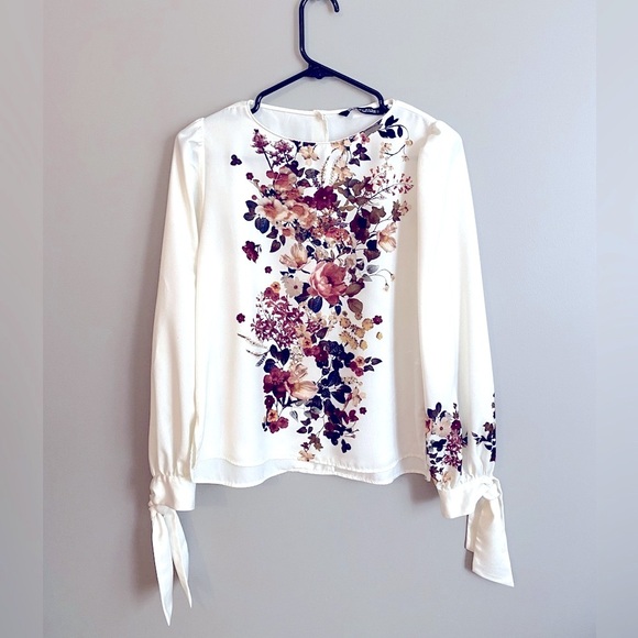 ZARA Floral Blouse with Sleeve Ties and Back Slits Size Small - Picture 1 of 6
